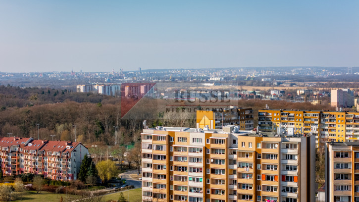 Mieszkanie Sprzedaż  os. Bukowe Brązowa 19