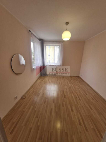Mieszkanie Sprzedaż  os. Bukowe Beżowa 5