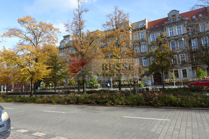Mieszkanie Sprzedaż  Śródmieście-Centrum al.&nbsp;Papieża Jana Pawła II 38